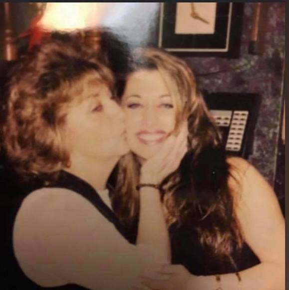 Profile Picture of Lisa Jean (@barbielisa) on Poshmark