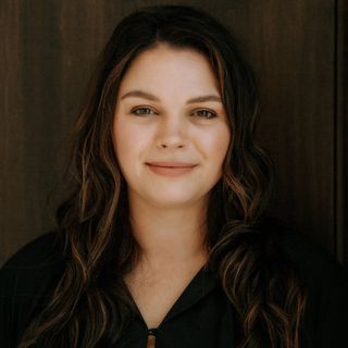 Profile Picture of Courteney Bence (@courteneybence) on Instagram