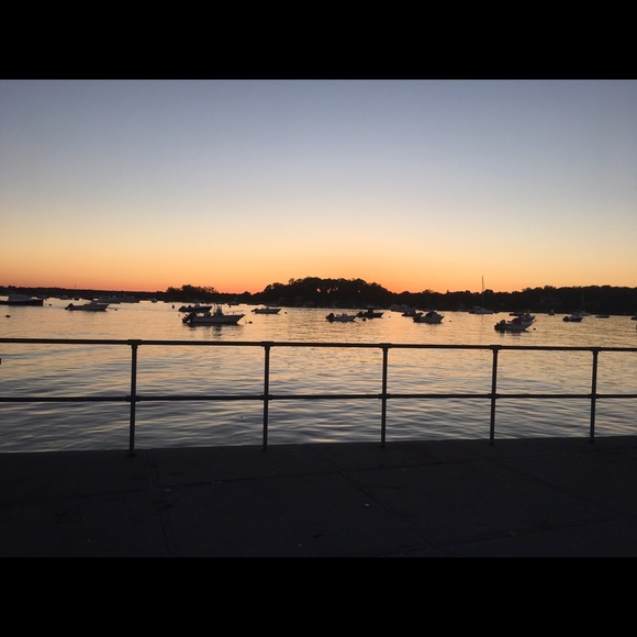 Profile Picture of Sara Barbieri (@sarabean21) on Poshmark