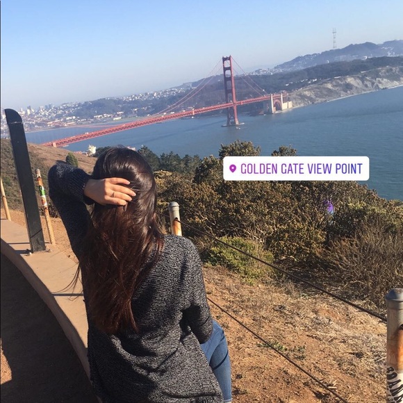 Profile Picture of Kenia Jimenez (@keniaa00) on Poshmark