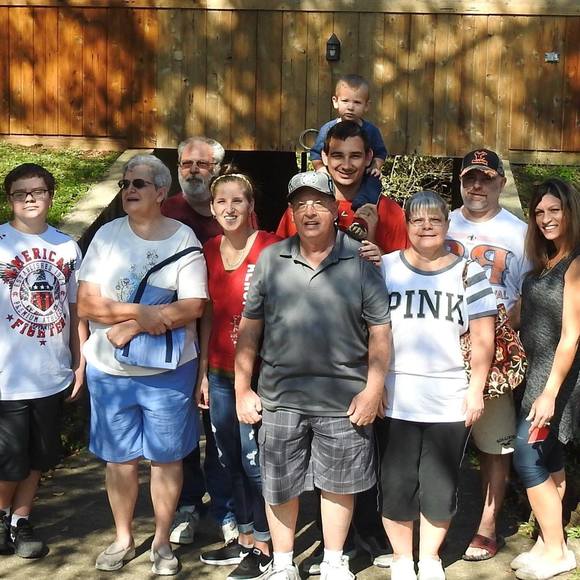 Profile Picture of Andy Potwin (@andypotwin) on Poshmark