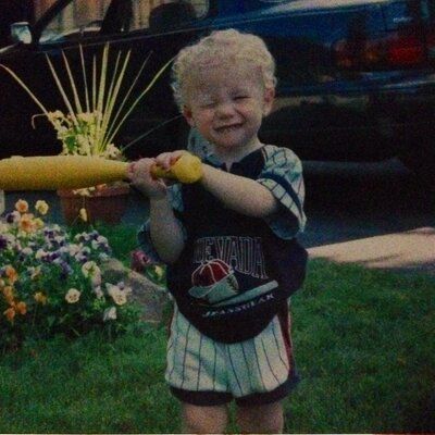 Profile Picture of Mitch (@mitchellusher24) on Twitter