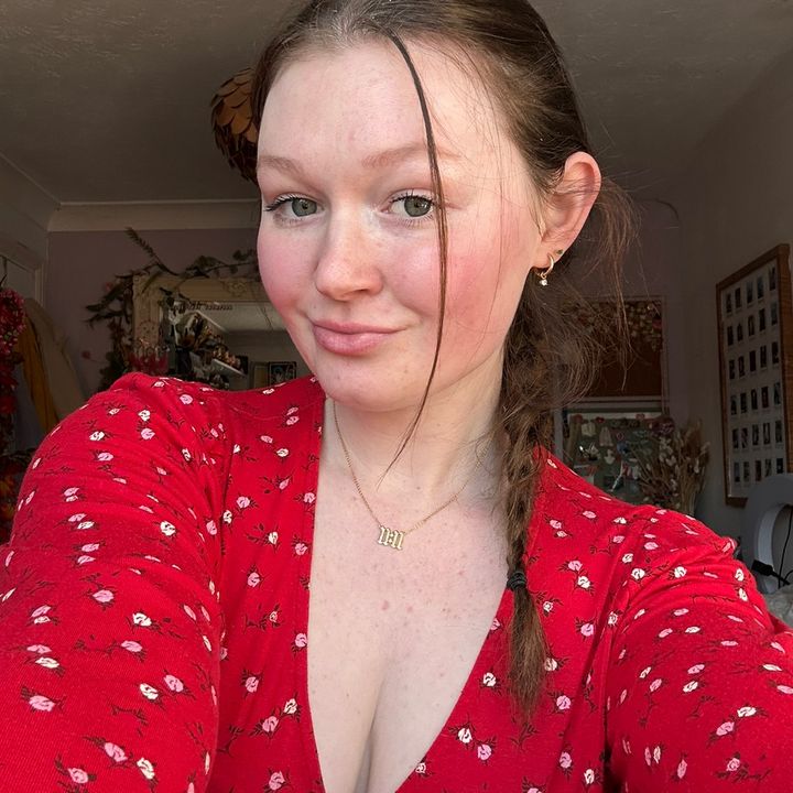 Profile Picture of   chloe Troy Thompson... (@chloetroythompson) on Tiktok