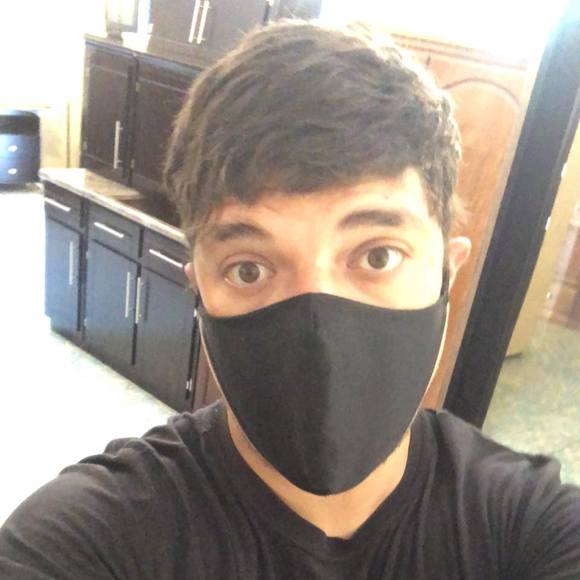 Profile Picture of Omar Miramontes (@omg3610) on Poshmark