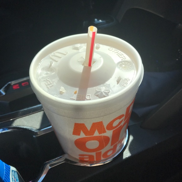 Profile Picture of Eve Lukiewski (@evemax) on Poshmark