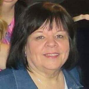 Profile Picture of Denise Robin Grenier (@grenierrobin) on Twitter