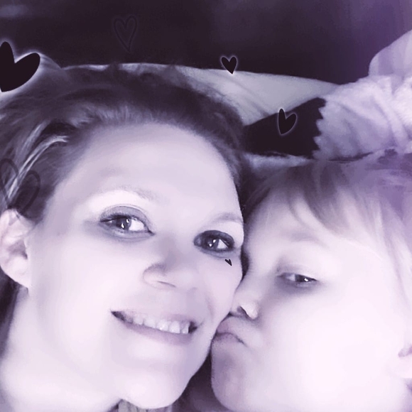 Johnie Lyons - Poshmark Profile Picture of Johnie Lyons (@johnielyons) on Poshmark