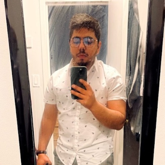 Profile Picture of Jatin Arora (@jatin_a) on Poshmark