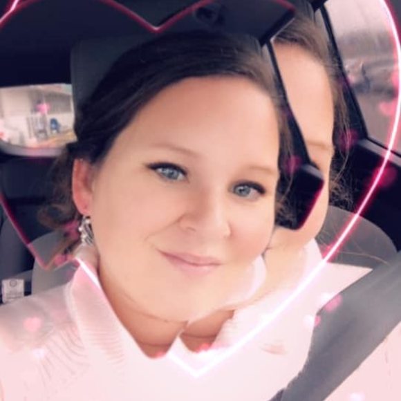 Profile Picture of Natalie Asell (@mamaasell1) on Poshmark