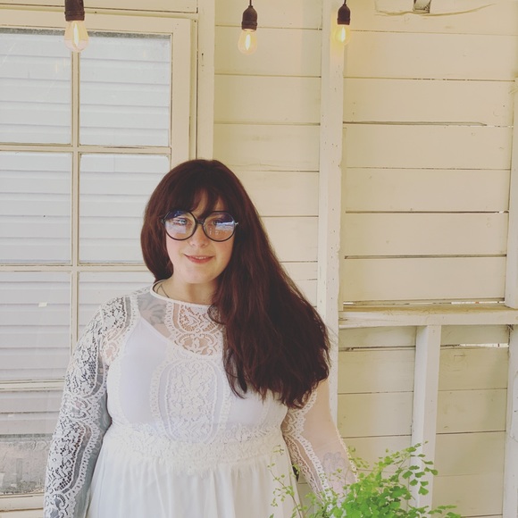 Profile Picture of Danni Moore (@danni_moore) on Poshmark