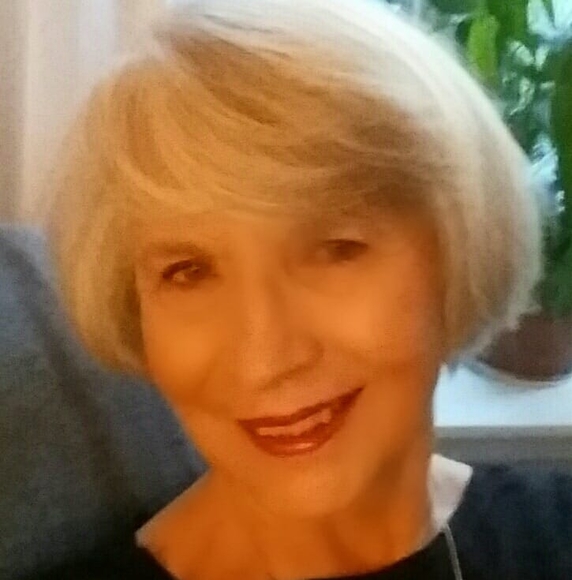 Profile Picture of Patricia patrick Conti (@paddyc111) on Poshmark