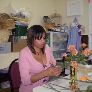 Profile Picture of Runnette Ethridge (@ruesdecor) on Myspace