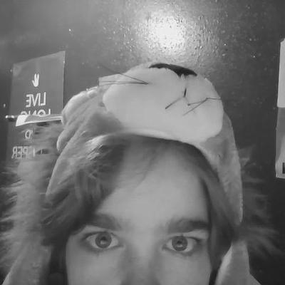 Profile Picture of Tom Is Really Weird (@Tom_Parton123) on Twitter