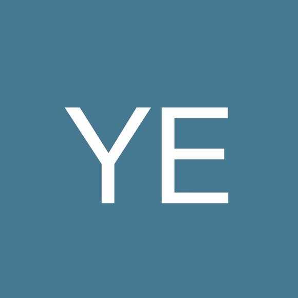 Profile Picture of Yahel Engelberg (@helloyahelo) on Poshmark