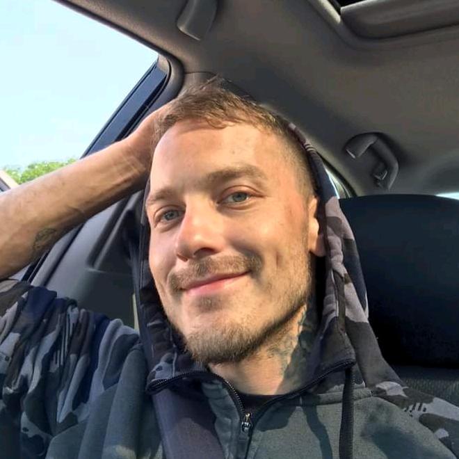 Profile Picture of kyleheinz75 (@kyleheinz75) on Tiktok