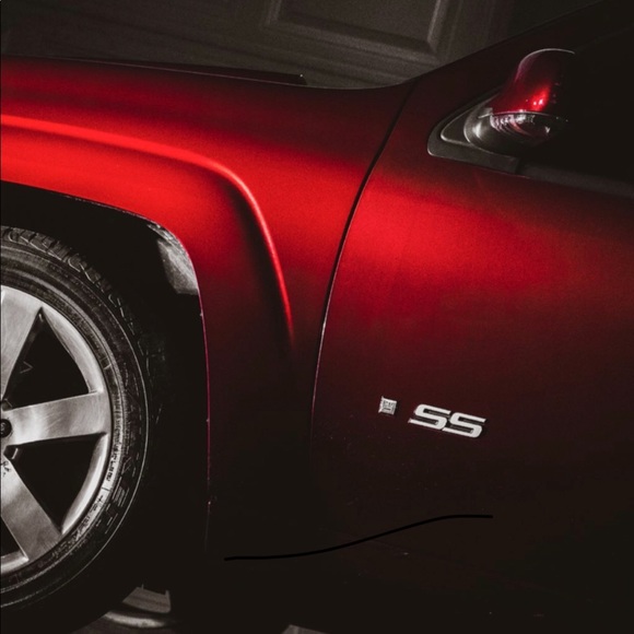 Profile Picture of Eduardo Alvarez (@ealvarez914) on Poshmark