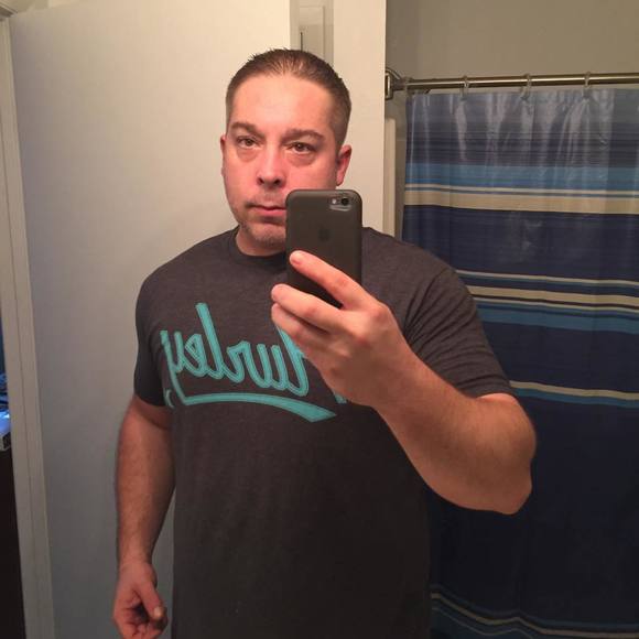 Profile Picture of Paul Jackson (@pauljackson206) on Poshmark