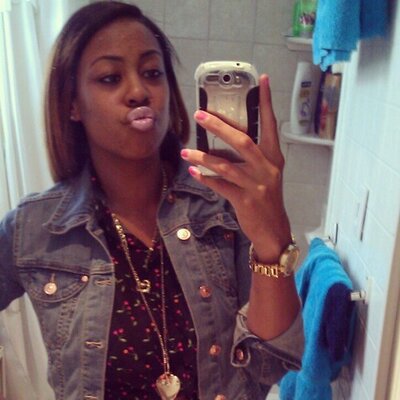 Profile Picture of Kayla Johnson (@ImAYoungProblem) on Twitter