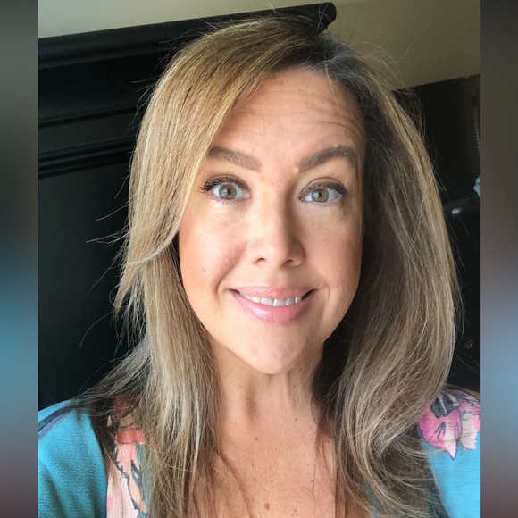 Profile Picture of Pamela Wilde (@pamwilde4) on Poshmark