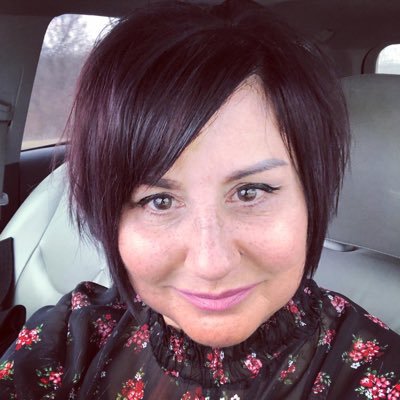 Profile Picture of Lori Moreno-Shoemaker (@lori2762) on Twitter