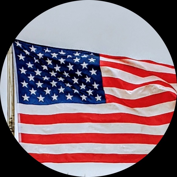 Profile Picture of Robin Carlton (@robincarlton) on Poshmark