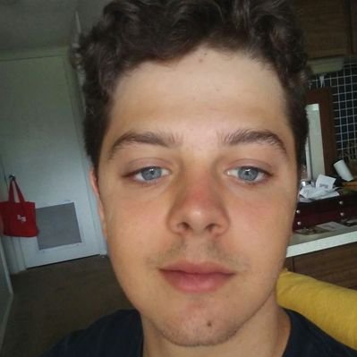 Profile Picture of Brandon Pitman (@Pitmahone21) on Twitter