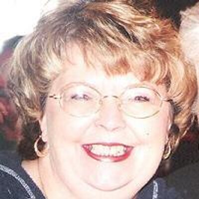 Profile Picture of Sharon Sanderson (@NanaSharonLee) on Twitter