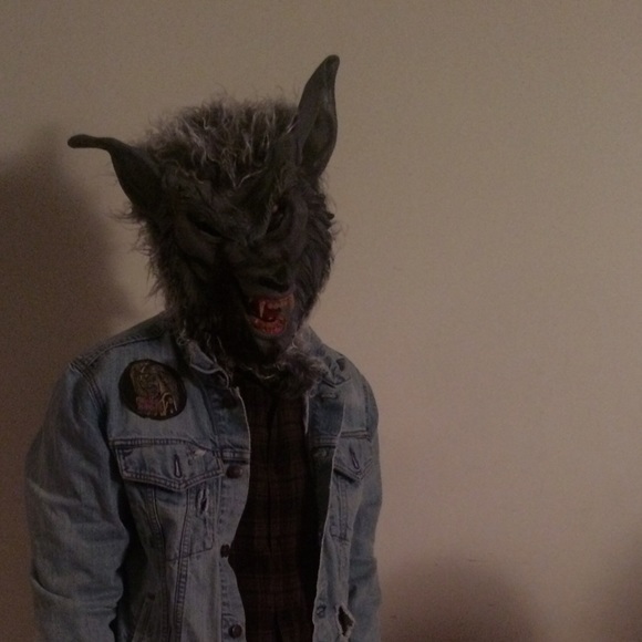 Profile Picture of Johann Gonzalez (@notjunda) on Poshmark