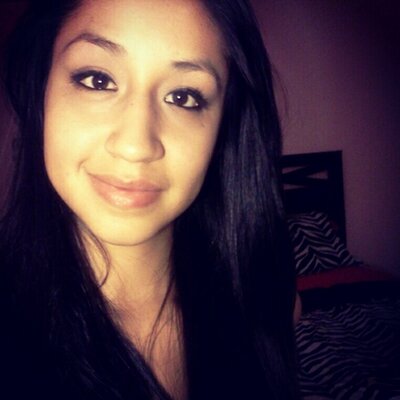 Profile Picture of Lupe Jacobo (@lupeeej21) on Twitter