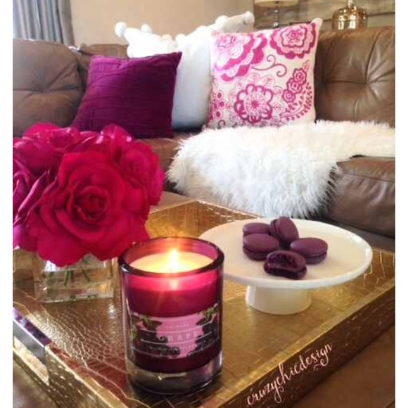 Profile Picture of Felicia Populus (@feliciampopulus) on Poshmark