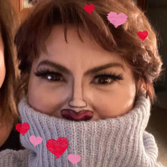 Profile Picture of Julie Magnone (@jam01) on Poshmark