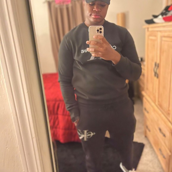 Profile Picture of Marc Brewton (@marcavius12) on Poshmark