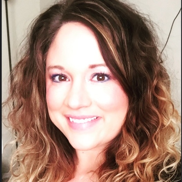 Profile Picture of Jessica Funk (@jessicafunk88) on Poshmark