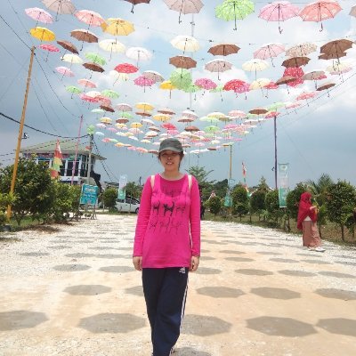 Profile Picture of Juliana Xu (@Miss_LiXian) on Twitter