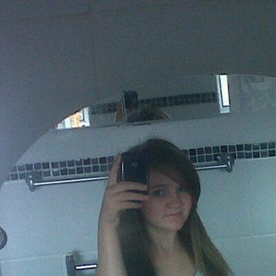 Profile Picture of Lily Wilde (@lilybieberwilde) on Twitter