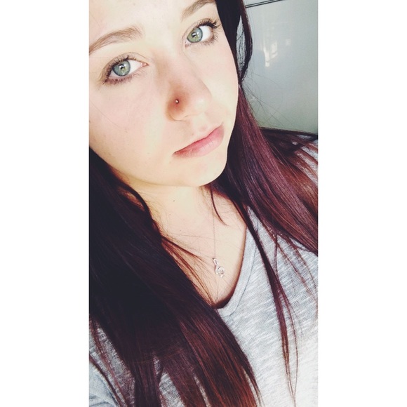 Profile Picture of Autumn Mahaffey (@autumnmahaffey) on Poshmark