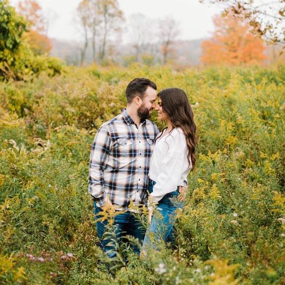 Profile Picture of Jacqueline Therrien (@jacquelinetherr) on Poshmark