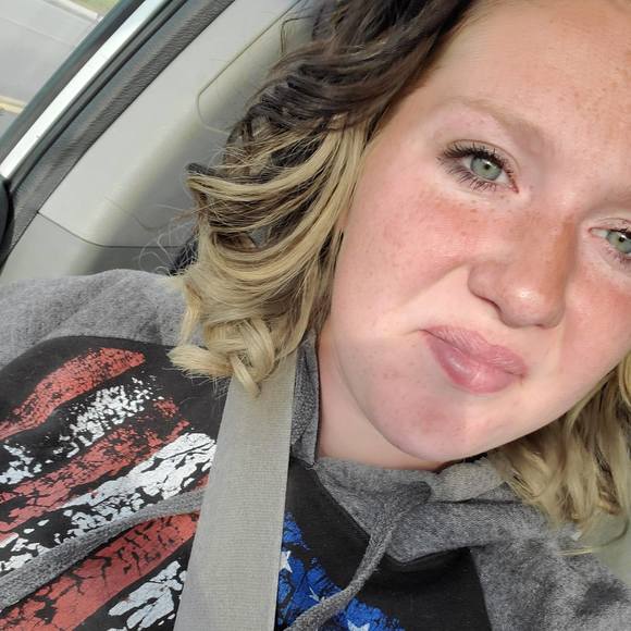 Profile Picture of Morgan Engebretsen (@morganberry2) on Poshmark