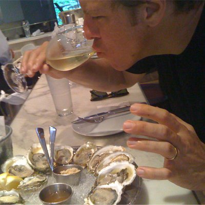 Profile Picture of Tyler Bell (@tylerbell) on Twitter
