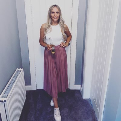 Profile Picture of Karen Fearnside (@@KarenFearnside) on Twitter