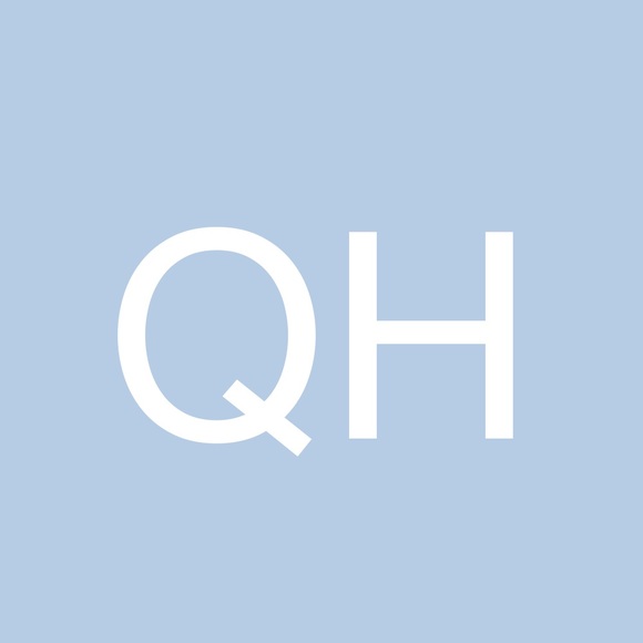 Profile Picture of Quinn Harris (@quinnharris19) on Poshmark