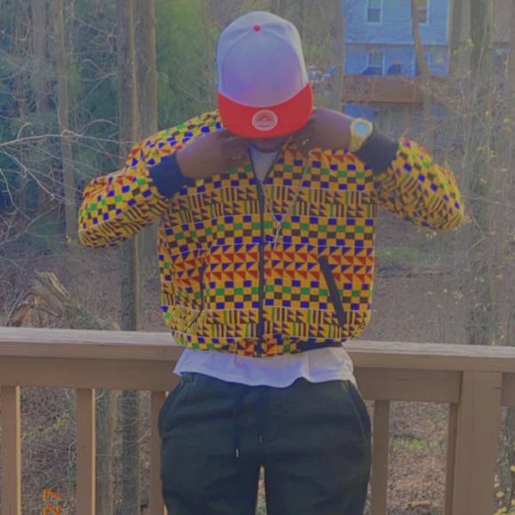 Odilon Diapena - Poshmark Profile Picture of Odilon Diapena (@odilon138) on Poshmark