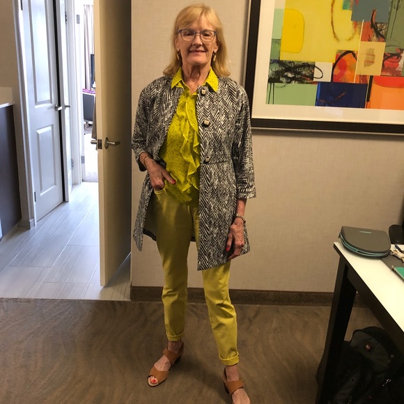 Profile Picture of Vicki Hansen (@slaby123) on Poshmark