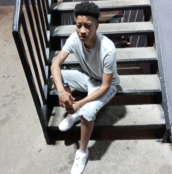 Profile Picture of Dergo Cali (@nitawii) on Poshmark