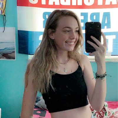 Profile Picture of Grace Leonard (@graceleonard02) on Twitter