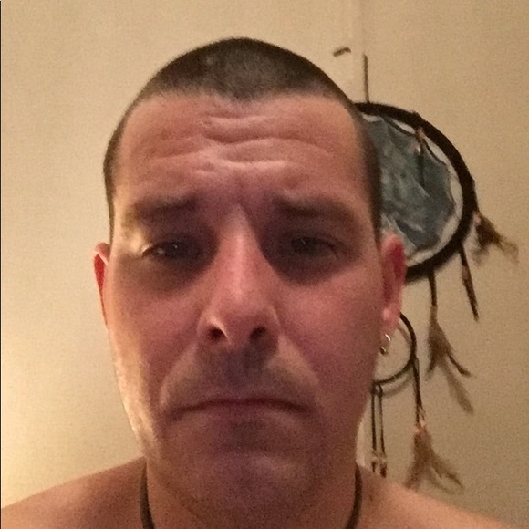 Profile Picture of Tony Boyle (@tboyle323) on Poshmark