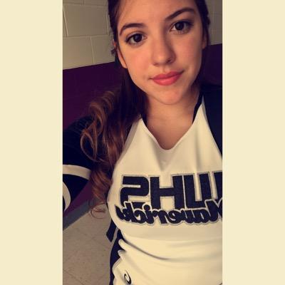 Profile Picture of Valerie Serrano (@WinnCheerVS) on Twitter