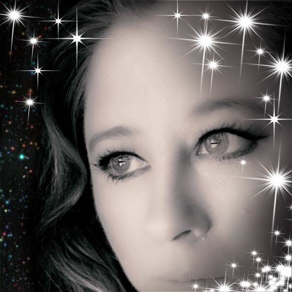 Profile Picture of Shannon Steele (@charmed1_26) on Poshmark