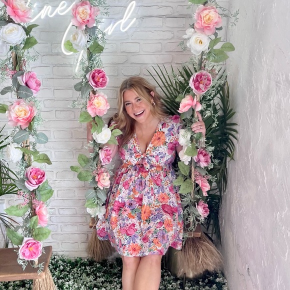 Profile Picture of Lauren Mihok (@laurenmihok) on Poshmark