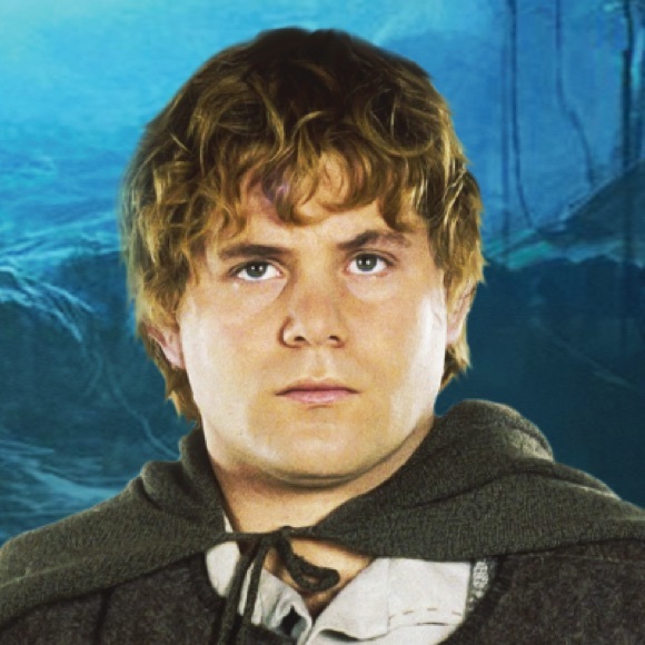 Profile Picture of Novara Hernandez (@novarahernandez) on Poshmark